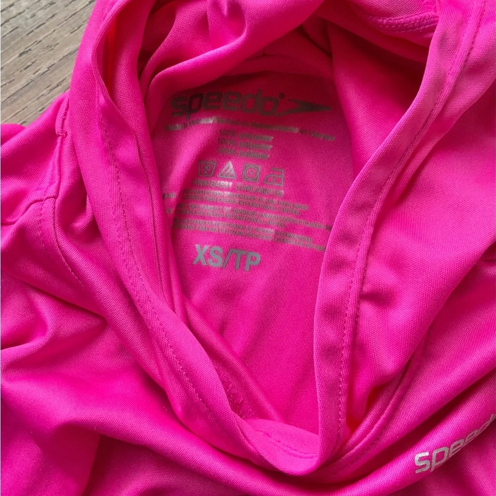 Speedo vibrant pink